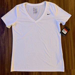 BNWT Nike Women’s Dri-fit white athletic fit Large